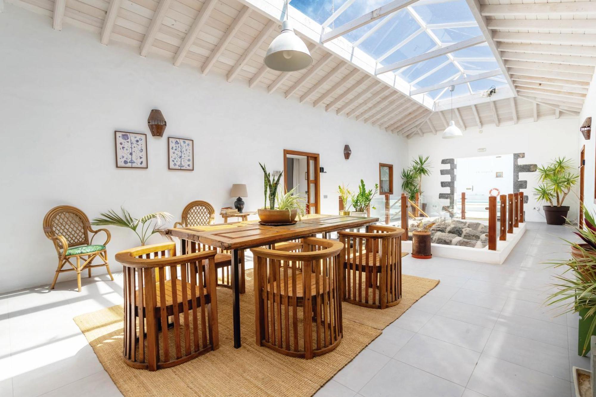 Bodega Botanica - Shared Pool - Island Location - 10 Mins Drive To Famara And La Santa Appartement *